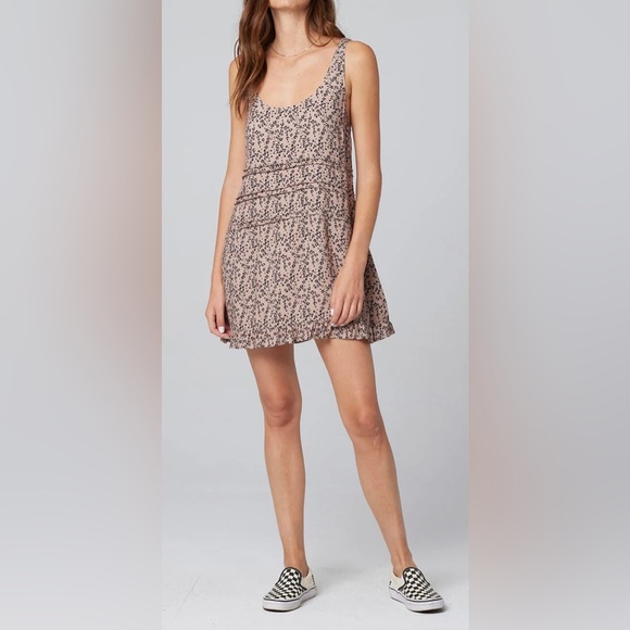 Saltwater Luxe Lyrah Mini Dress, size small.  NWT. - Picture 1 of 6